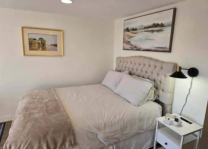 Seagrass Suite- Garden View Studio In Marblehead, Near Salem