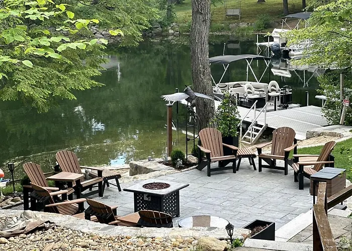 Lake Waukewan Camp In Meredith