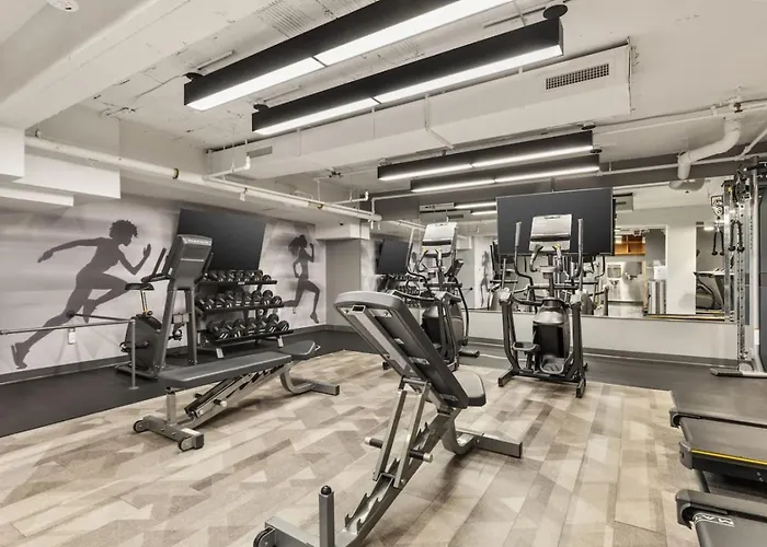 The Chelsea - King 1Br In Rosslyn With Queen Sleeper, Free Parking & Metro Access