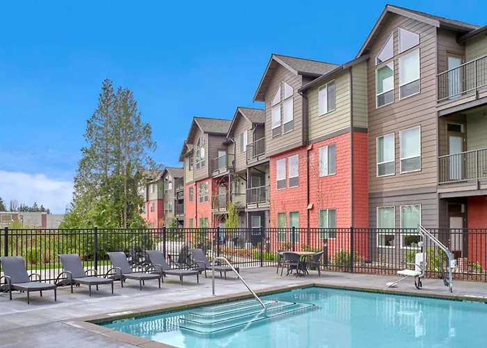 Landing Amazing 1Bd Clubhouse Pool