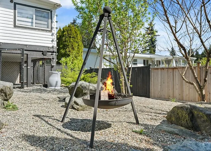 Luxury 3Br Retreat, Hot Tub, Fire Pit, 4 Beds