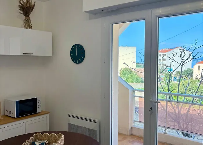 Appartement T3 Plein Centre Bord De Mer