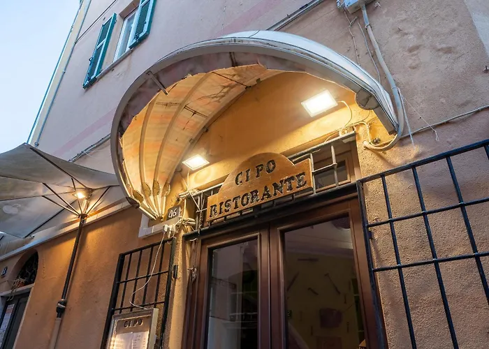 Angolo Di Spotorno - In The Heart Of The Old Town