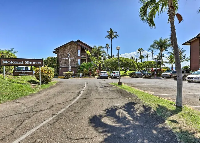 Oceanfront Molokai Shores Condo W/ Pool Access!