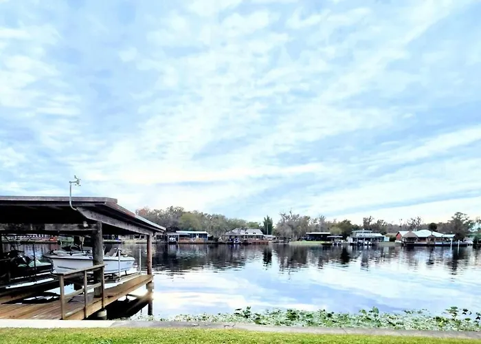 St. Johns Riverside Retreat