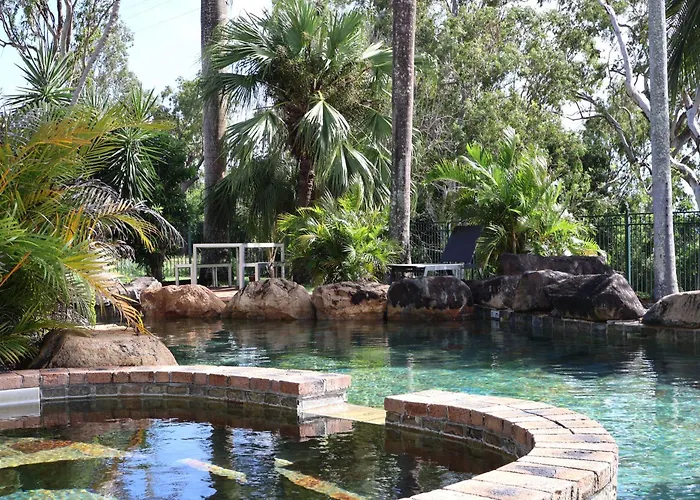 Colonial Palms Motor Inn