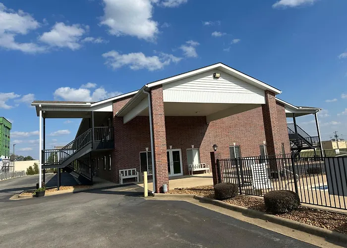 The Magnolia Hotel Searcy