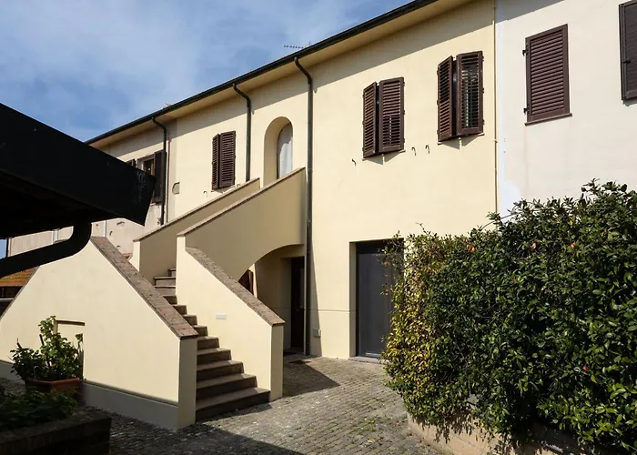 Podere San Michele Cantina Con Camere