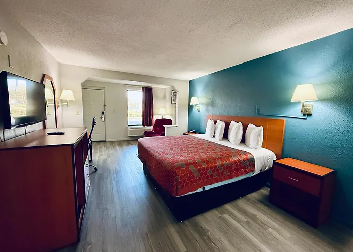 Luxury Inn & Suites