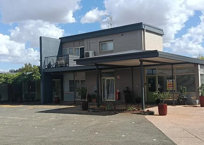 Memphis Motor Inn- Under New Management