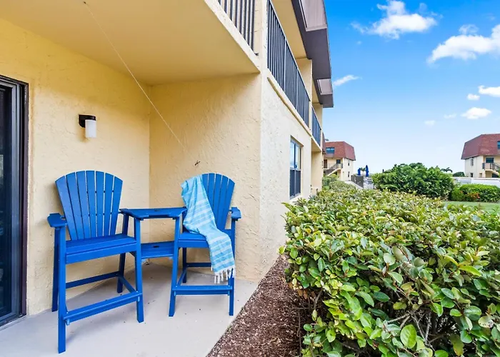 Cocoa Beach Club - Oceanfront Condos With Pool Next To Pier And Port Canaveral