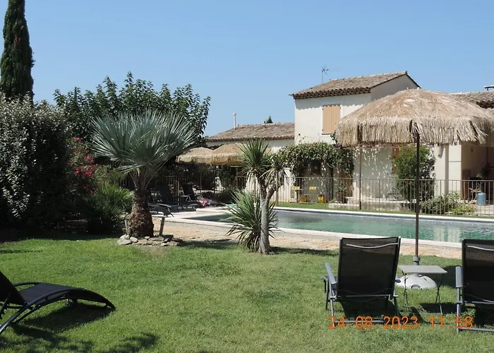 Gite 4 Pers Parking Gratuit Et Jardin Privatifs Calme