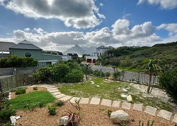 Beach Paradise Holiday Home