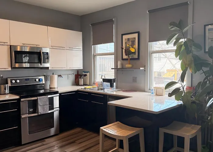Private Rooms, Shared Bath In A Private Home Minutes From Logan Airport