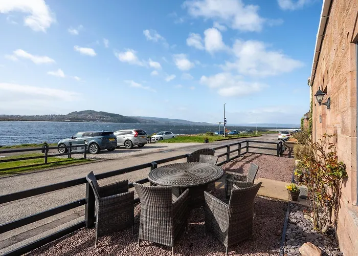 Shore View Cottage