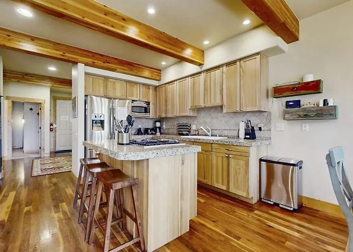 Amelia'S Vacation Retreat House