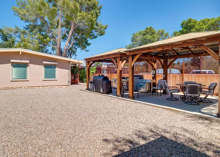 Hike, Shop & Relax: Tucson Home W/ Swim Spa Access