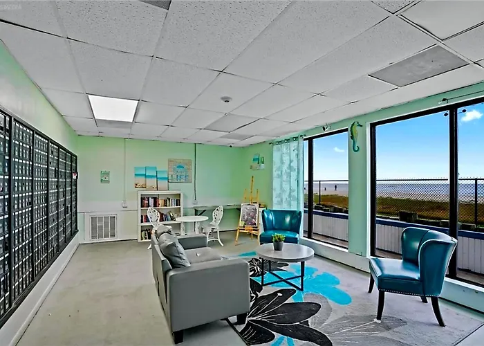 The Sandbar Stay - North Beach Waterfront Condo