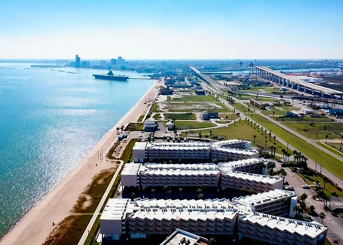 The Sandbar Stay - North Beach Waterfront Condo