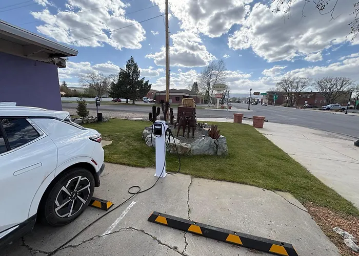 Purple Sage Motel