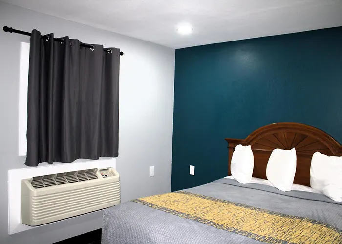 Havenpointe Inn & Suites