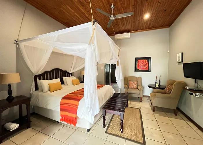 Abangane Guest Lodge