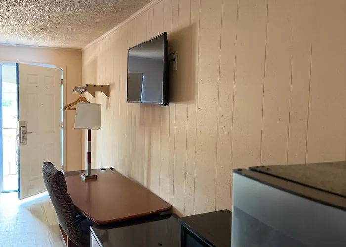 Scottish Inn And Suites Perry