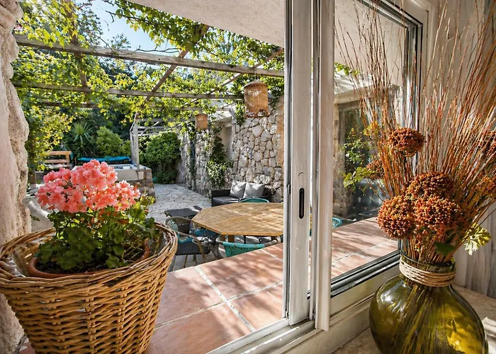 Salvacintoggio -Votre Villa Avec Piscine Privee-