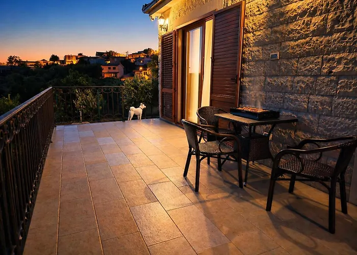 Uphill Glavanovic Villas
