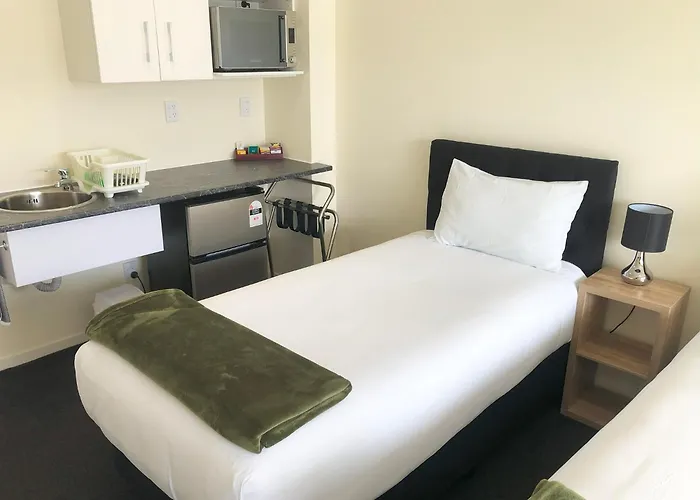 Twin Coast Adventures Motel & Cycle Hire