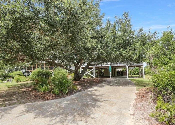 Woofs And Waves By Pristine Properties Vacation Rentals