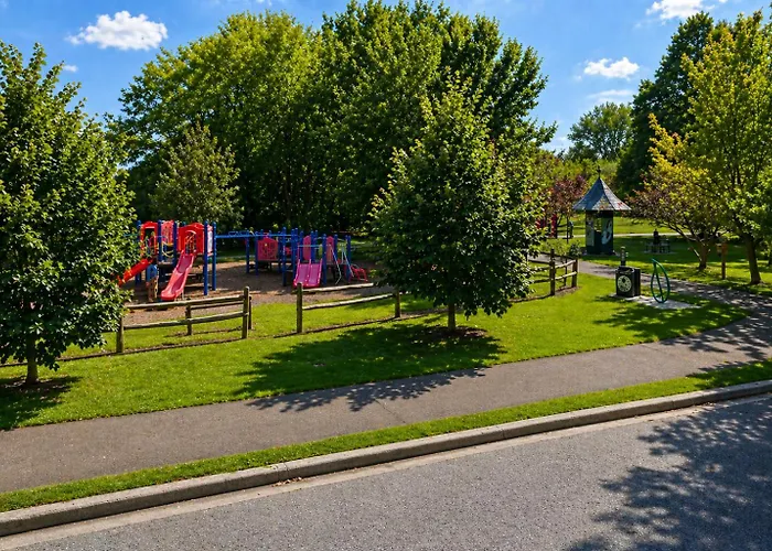 Spacious Frontier Park Apartment