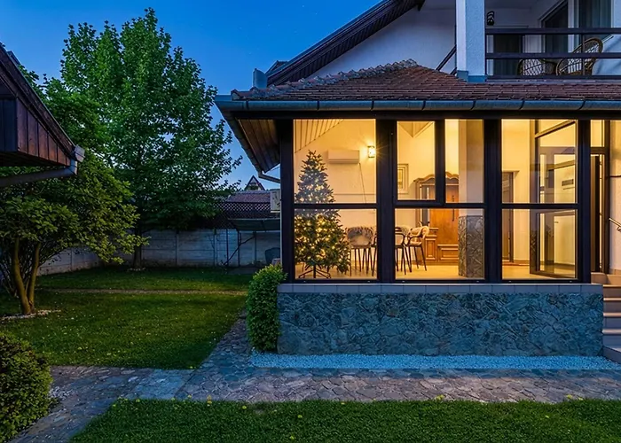 Tudor Central House Sibiu - Garden, Parking, Quiet Area