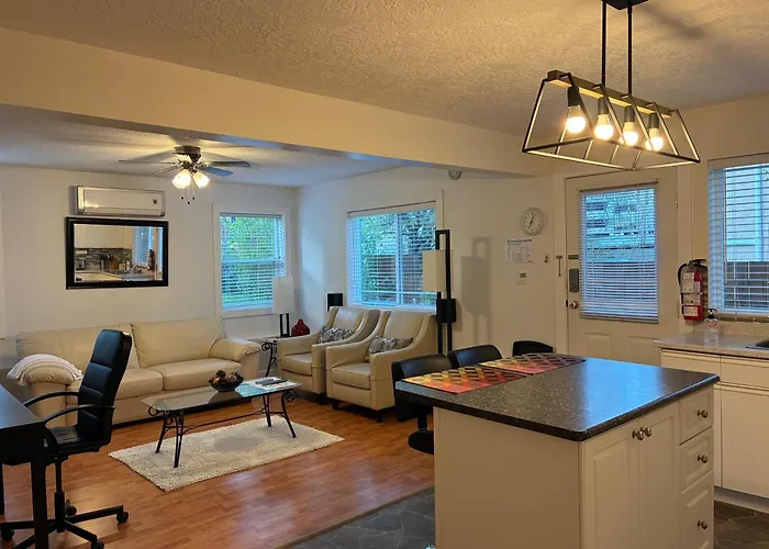 Memory Lane Guest Suite