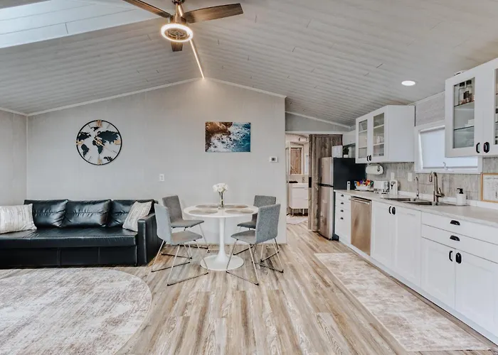 Modern Suite - 10 Min To Corning - Quiet & Cozy