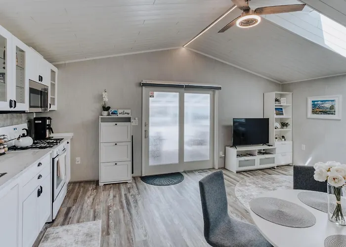 Modern Suite - 10 Min To Corning - Quiet & Cozy
