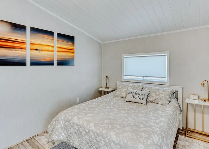 Modern Suite - 10 Min To Corning - Quiet & Cozy