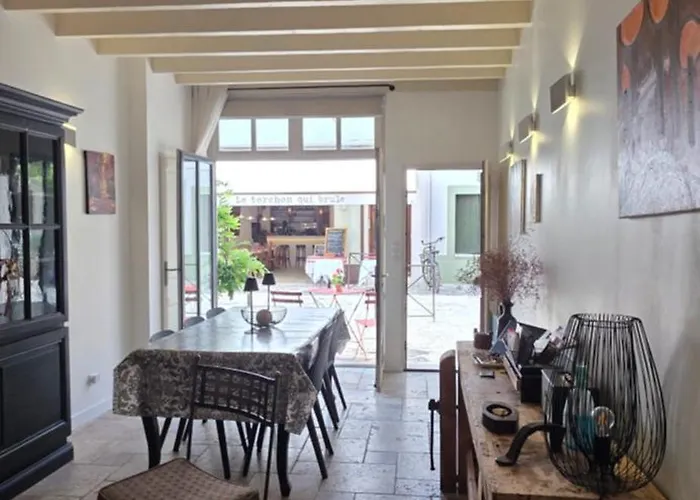 La Maison De Marie, Maison De Ville 4 Personnes, Option Chambre Patio 2 Pers Supp