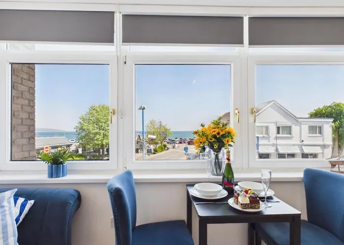 Ocean View - 1 Bedroom Apartment - Saundersfoot