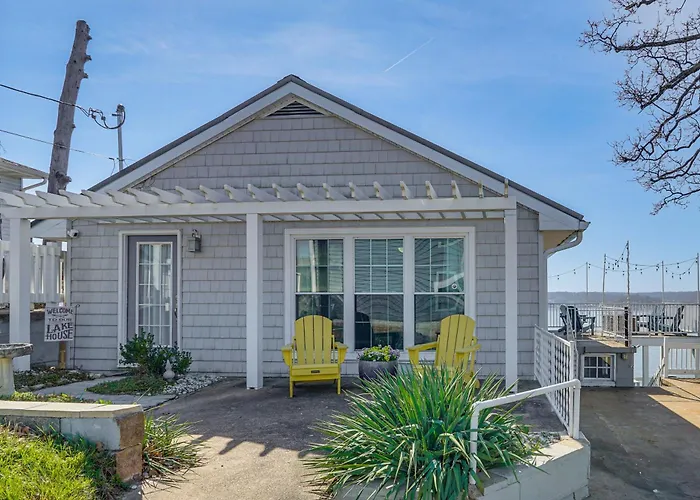 'Cliff View Haven' | Million-Dollar Views At 6Mm
