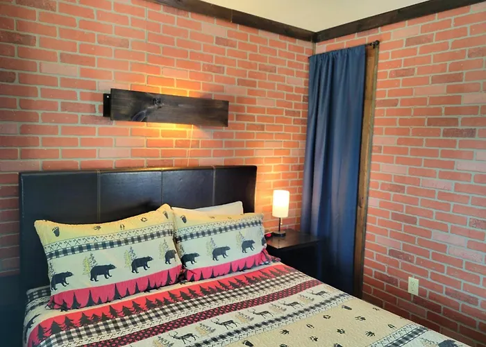Downhill Lodge Condominium