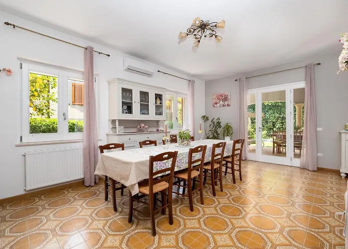 Villa dei Fiori - Exclusive Villa with garden in Sorrento Coast