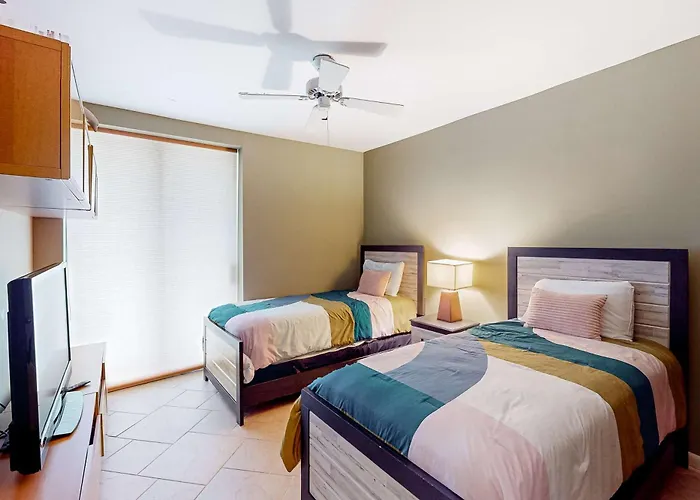 Pelican Pointe 1506