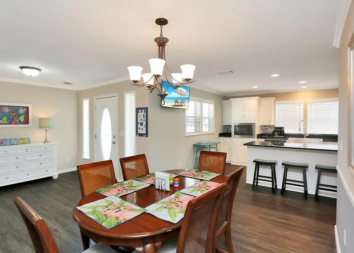 Salty Breeze By Pristine Property Vacation Rentals