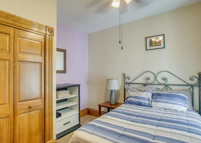 < 1 Mi To Downtown: Historic Dubuque Gem!