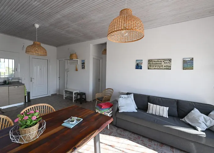 Summer House Spiti Pirgos