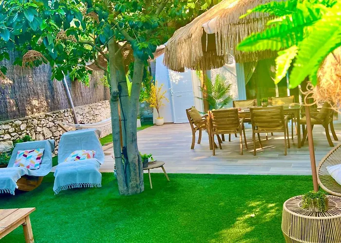 Maisonnette Avec Terrasse Et Jardin-Parking Prive-9Mn Des Plages A Pied