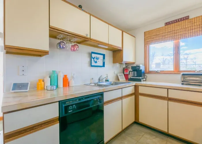 Relax Enjoy: Cape Cod Bayview Retreat
