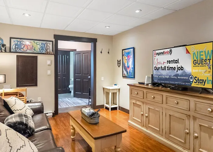 Aurora Townhomes By Stayin