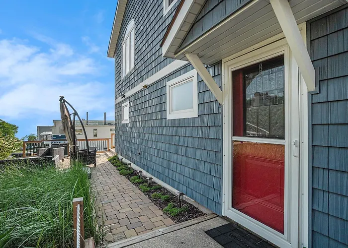 Spacious 4Bdr Blue Haven Cottage In Grand Haven 150